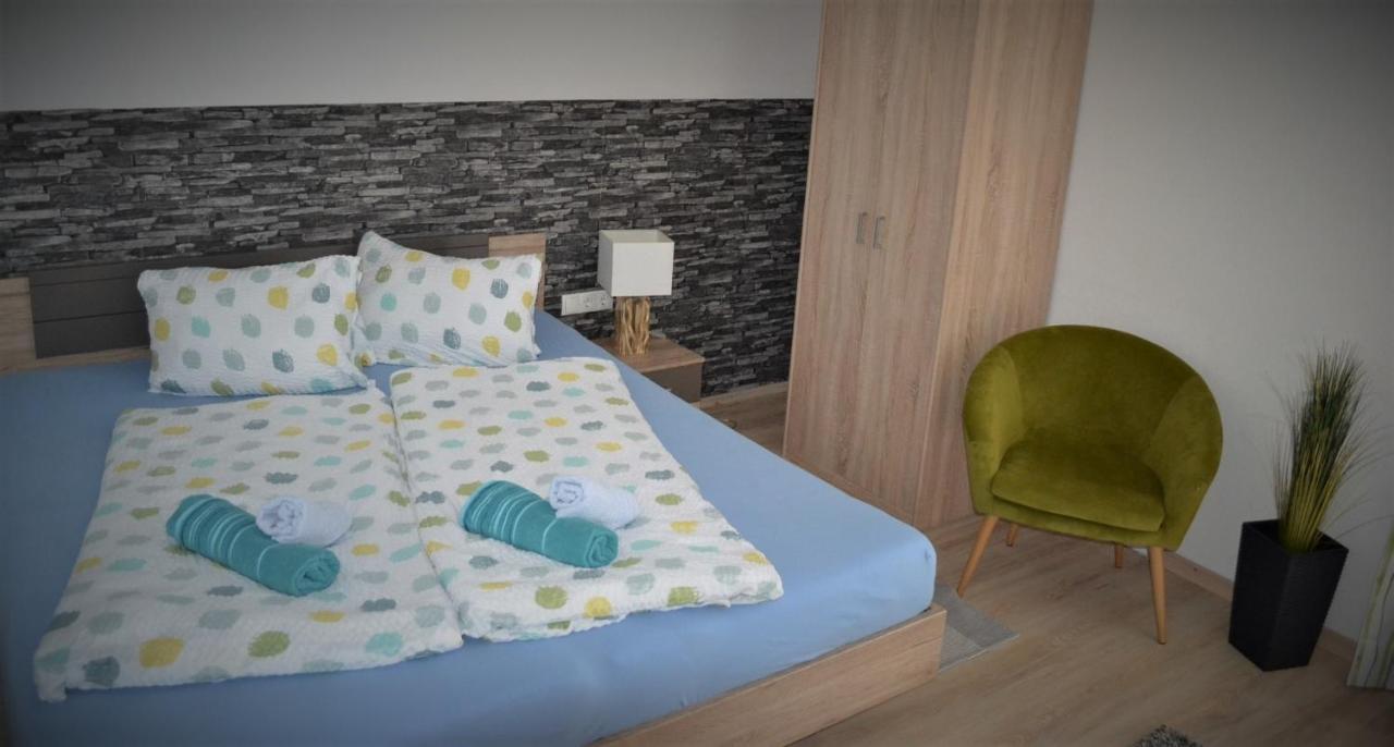 Appartement Thermenzeit Langenfeld Luaran gambar